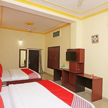 โอโย 14179 ปัญจวตี Hotel เดห์ราดุน ภายนอก รูปภาพ